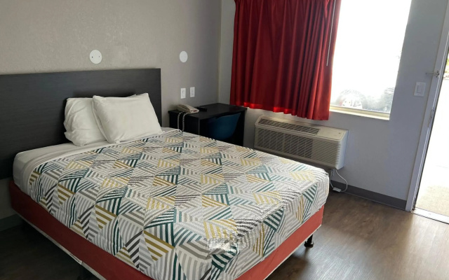 Motel 6 Arcata, CA - Cal Poly Humboldt