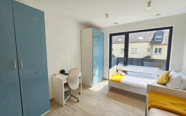 Stylish 3 BR with 2 terraces and parking