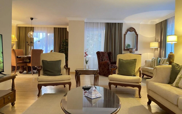 Missafir Stunning Flat with Terrace in Caddebostan