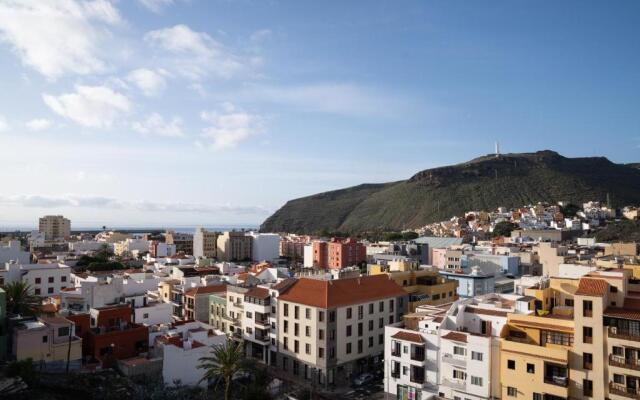 Holiday House Penthouse in La Gomera
