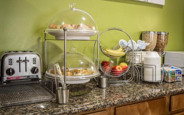 Sleep Inn & Suites Hewitt - South Waco