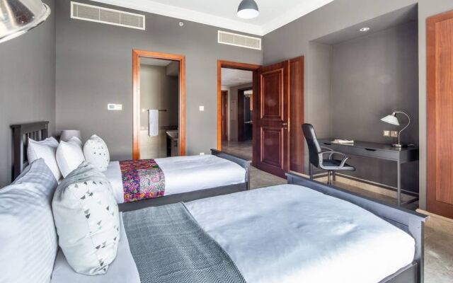 Luxury 2BR Apt Beach Club Full Sea View