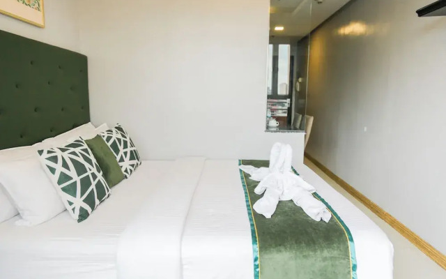 Pacific Bay Grand Suites