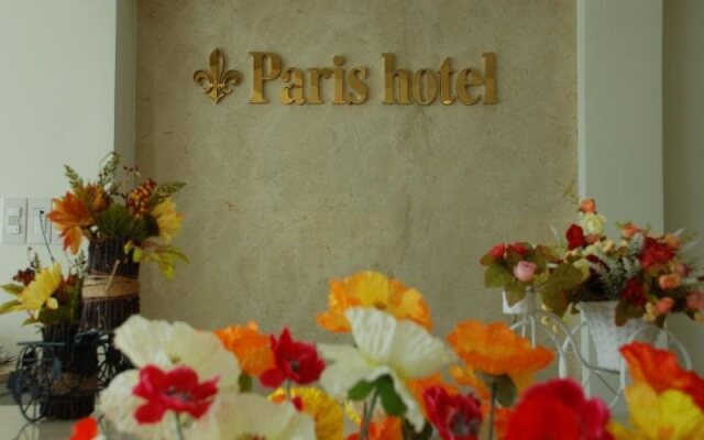 Paris Hotel