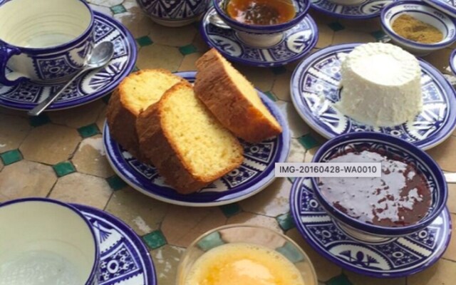 Zohra Room - Full Beed