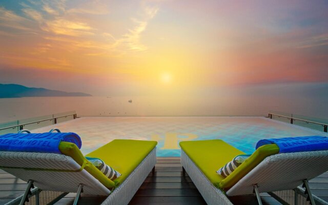 Mandila Beach Hotel DaNang
