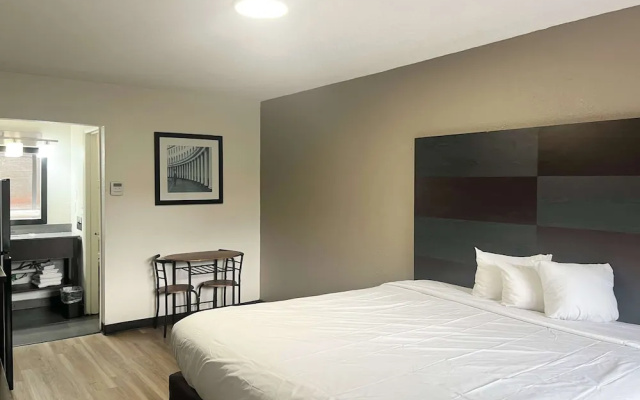 Motel 6 Charlotte, NC – Airport South