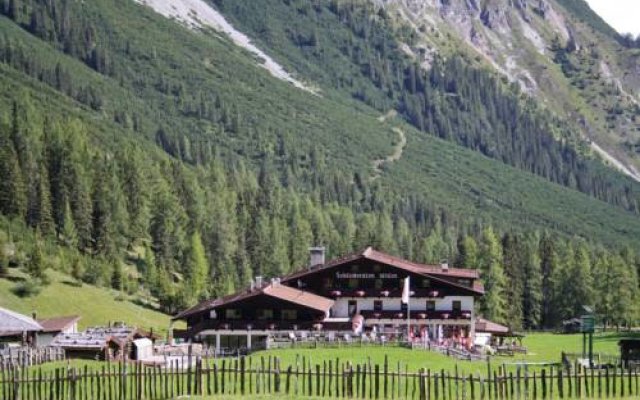 Alpenhotel Schlickeralm