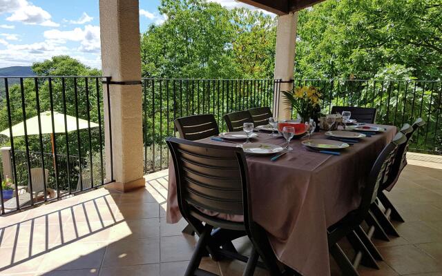 Beautiful holiday home in Courry with private pool