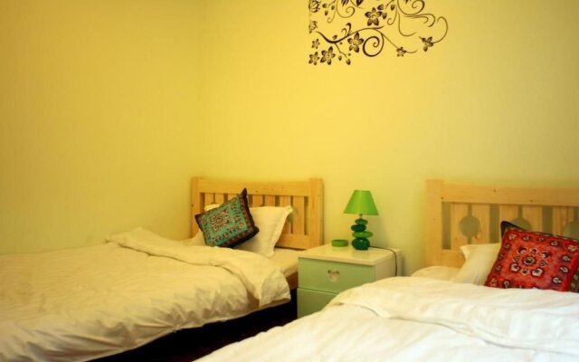 Deng Ba Lugu Lake Youth Hostel