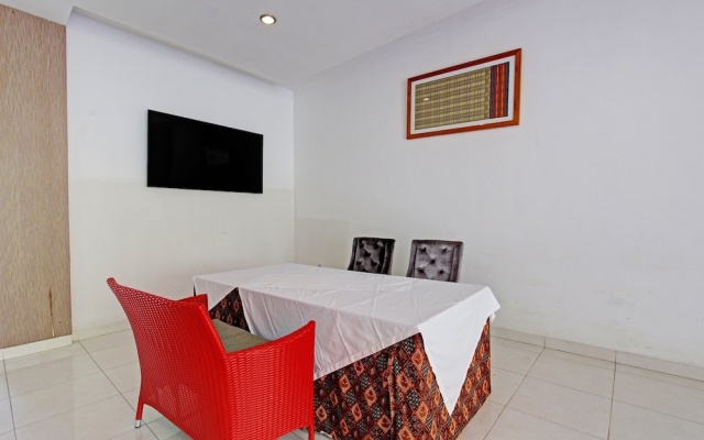 Collection O Gunung Kidul Near Baron Beach Formerly Orchid Hotel – Guest Rooms – Wonosari