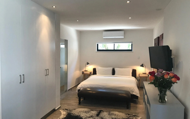 51 on Camps Bay Guest House