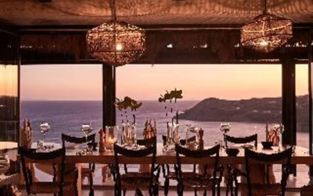 Myconian Utopia Relais & Chateaux