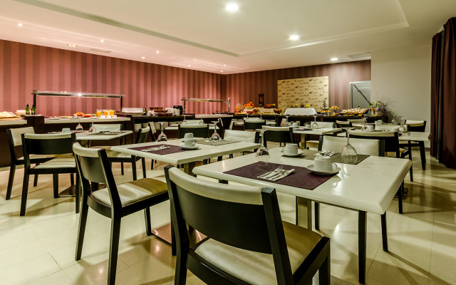 Hotel YIT Vía Sevilla Mairena