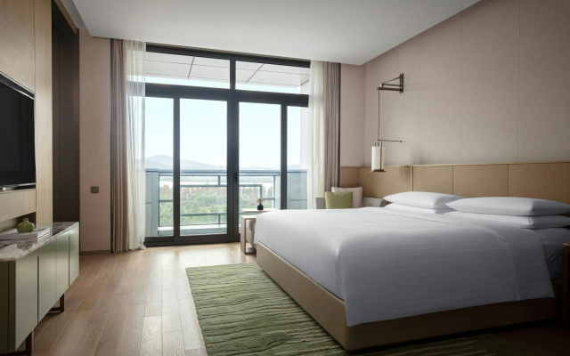 Wuxi Marriott Hotel Lihu Lake – Guest Rooms – Wuxi