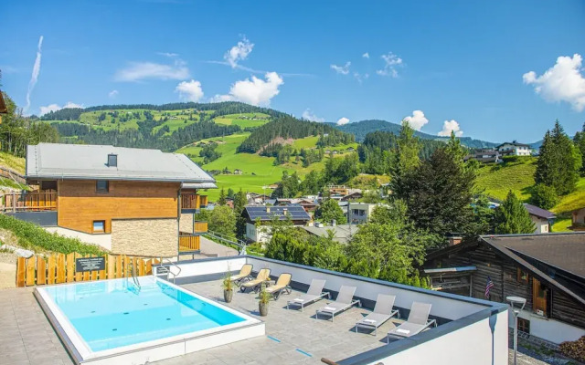 Penthouse in Salzburg With Balcony Views