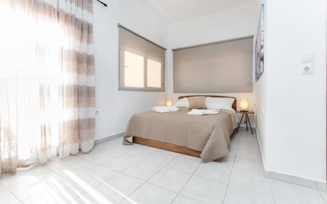 En Plo Beachfront Rooms