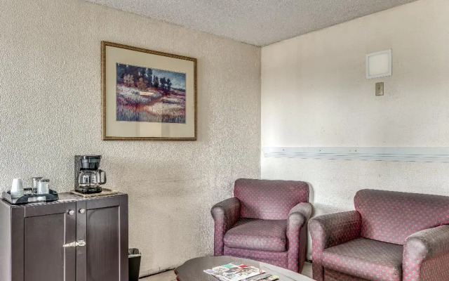 OYO Hotel Jackson North I-55