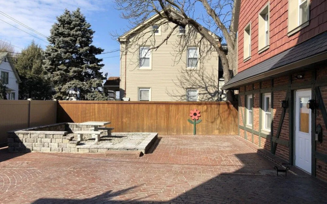 Red Rose Bed & Breakfast