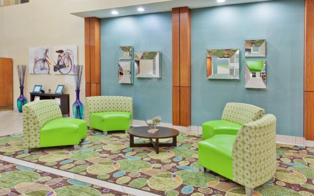 DoubleTree by Hilton Brunswick