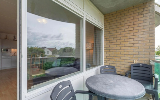 Cozy Apartment With Balcony