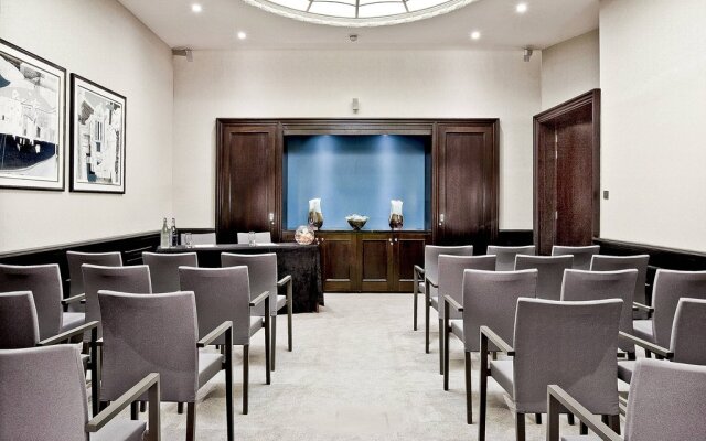 Threadneedles, Autograph Collection