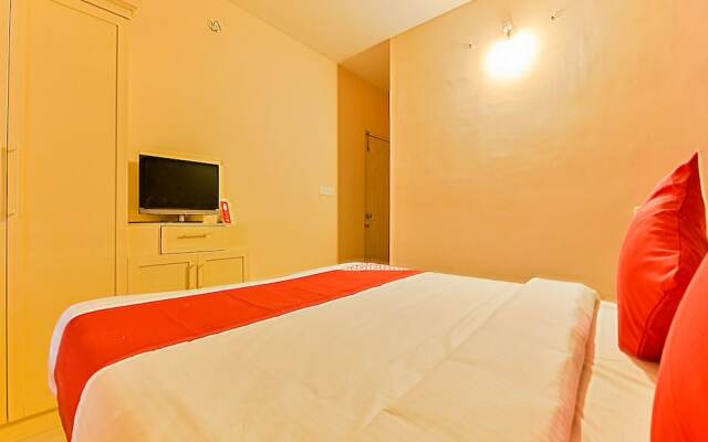 OYO 12179 Hotel Raiban