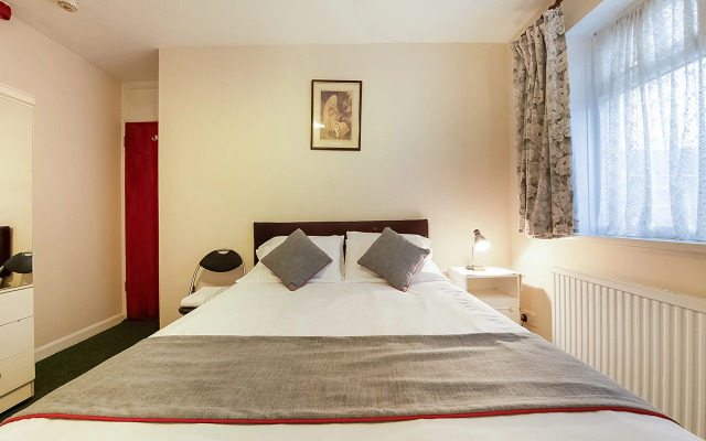 OYO Honeycroft Lodge