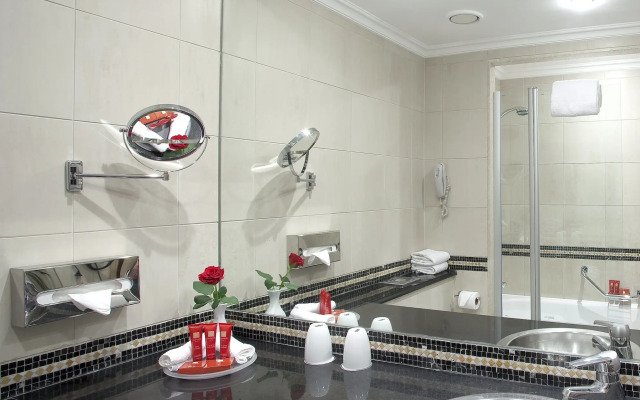 Leonardo City Tower Hotel Tel Aviv