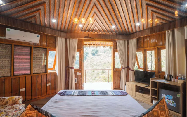Sinai Bungalow & Hotel SaPa