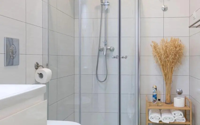 Studio Apartment Les - 4 min walk from amphiteatre