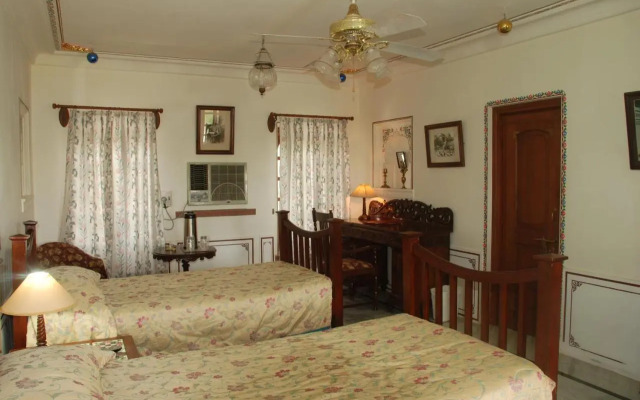 Hotel Pushkar Palace