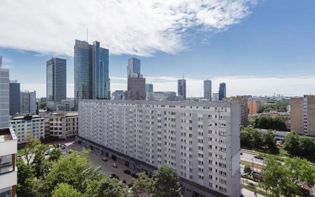 UNIT Warszawa Centrum Room by Metro Rondo ONZ