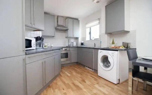 Dray Court - Luxury 2 Bedroom Apartment