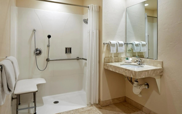 Cavalier Oceanfront Resort