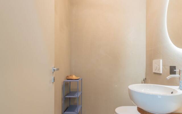 Rebecca Suite Nearby Urio s Castle