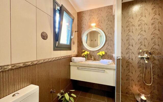 Beach Villa Heart House with private pool