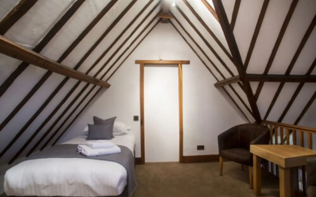 Tewinbury Farm Hotel