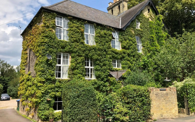 Pages Hotel  Guesthouse