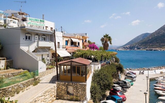 Mpali Bay View And Beach Front Apt Crete