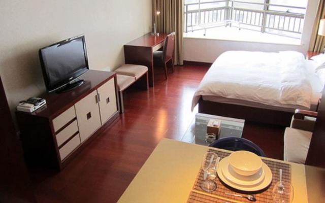 City Center Boutique Apartment Hotel (Shanghai Nanjing West Road)