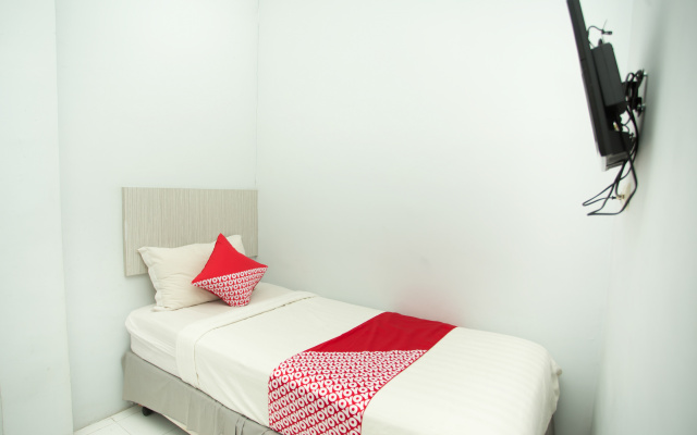 Hotel O Lapan Lapan – Guest Rooms – Banjarmasin