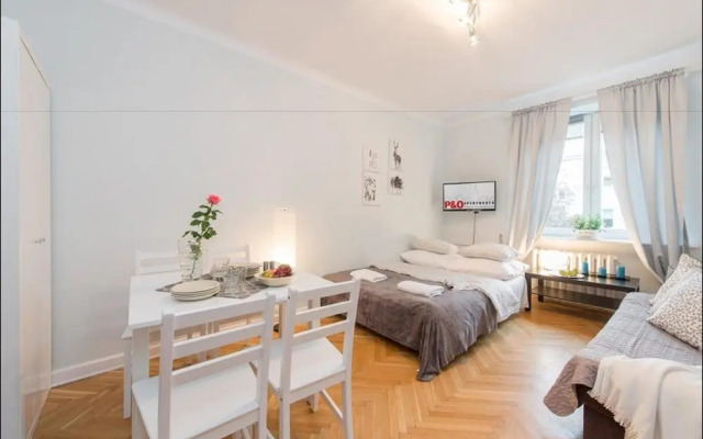 P&O Apartments Center