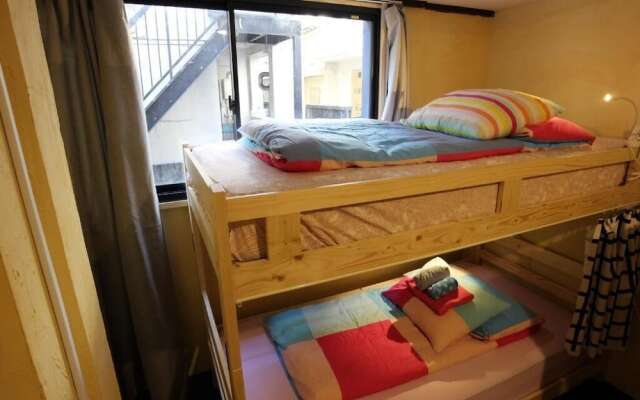 YOKO House - Hostel
