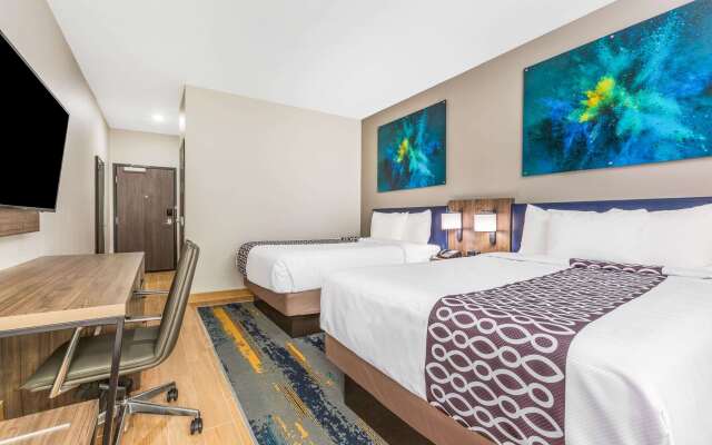La Quinta Inn & Suites by Wyndham Galveston West Seawall