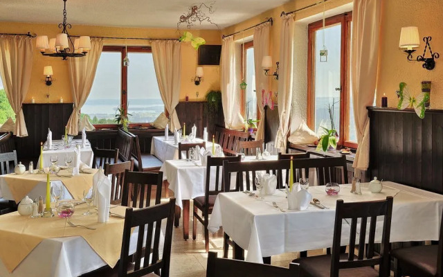 Berggasthof Hotel Adersberg