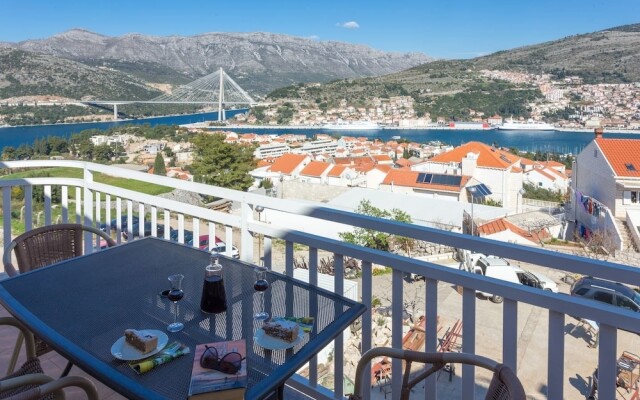 Burum Apartments