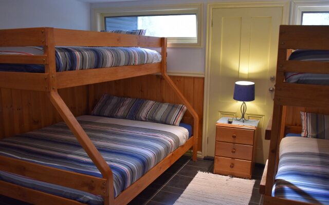 Lorne Bush House Cottages & Eco Retreats