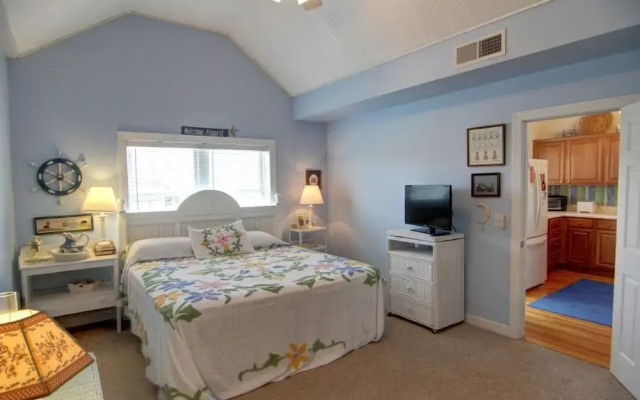 Mclaurin Manna At Holden Beach 4 Bedroom Home by RedAwning