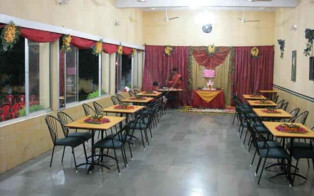 Hotel Grand Barrack